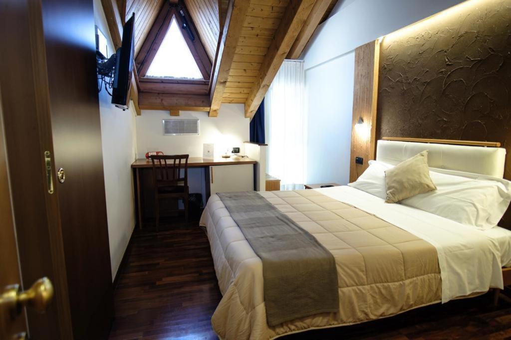 Sole Della Franciacorta - Hotel & Restaurant Capriolo Екстериор снимка