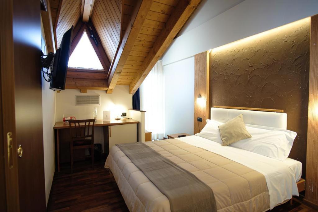 Sole Della Franciacorta - Hotel & Restaurant Capriolo Екстериор снимка