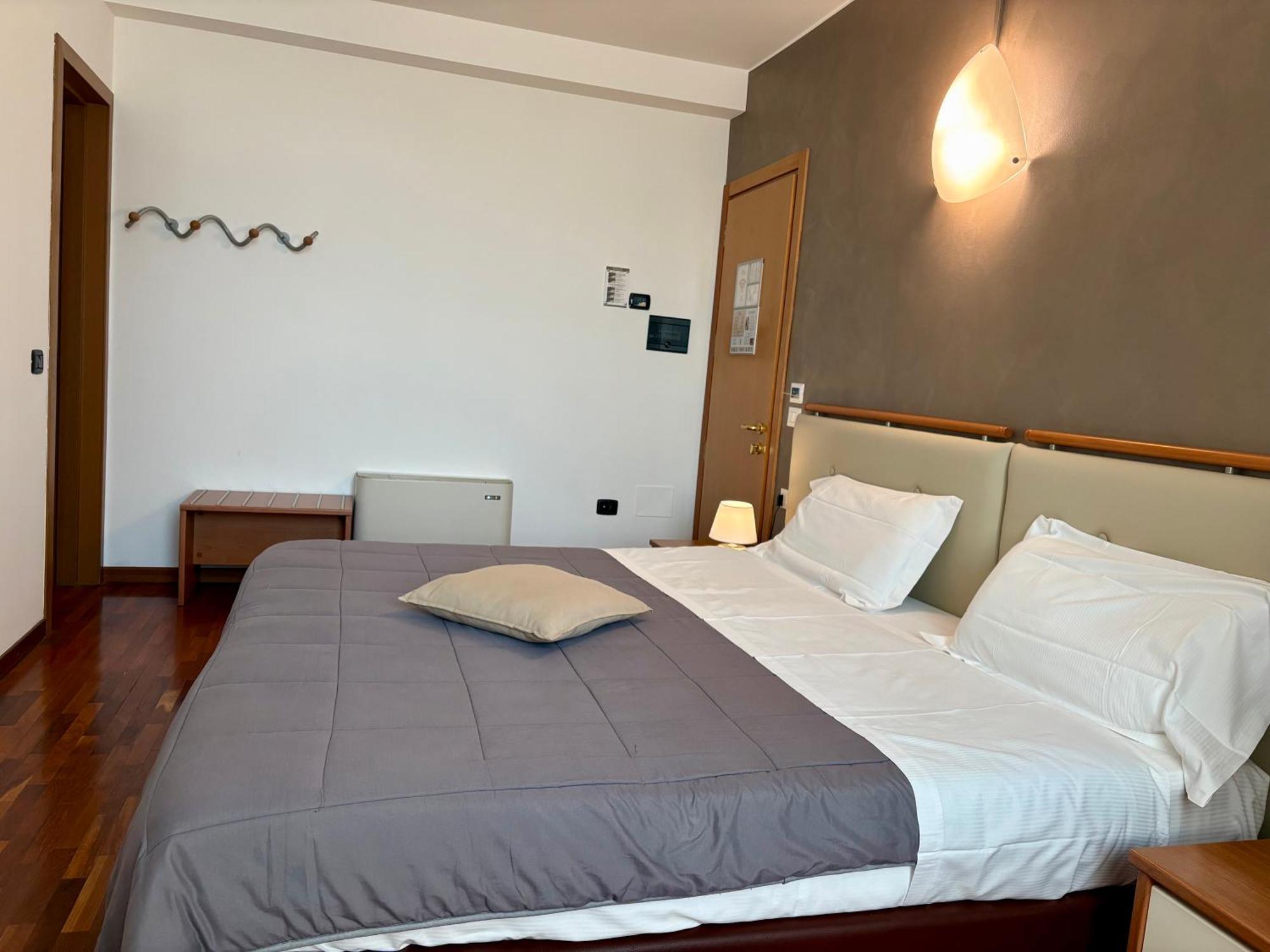 Sole Della Franciacorta - Hotel & Restaurant Capriolo Екстериор снимка
