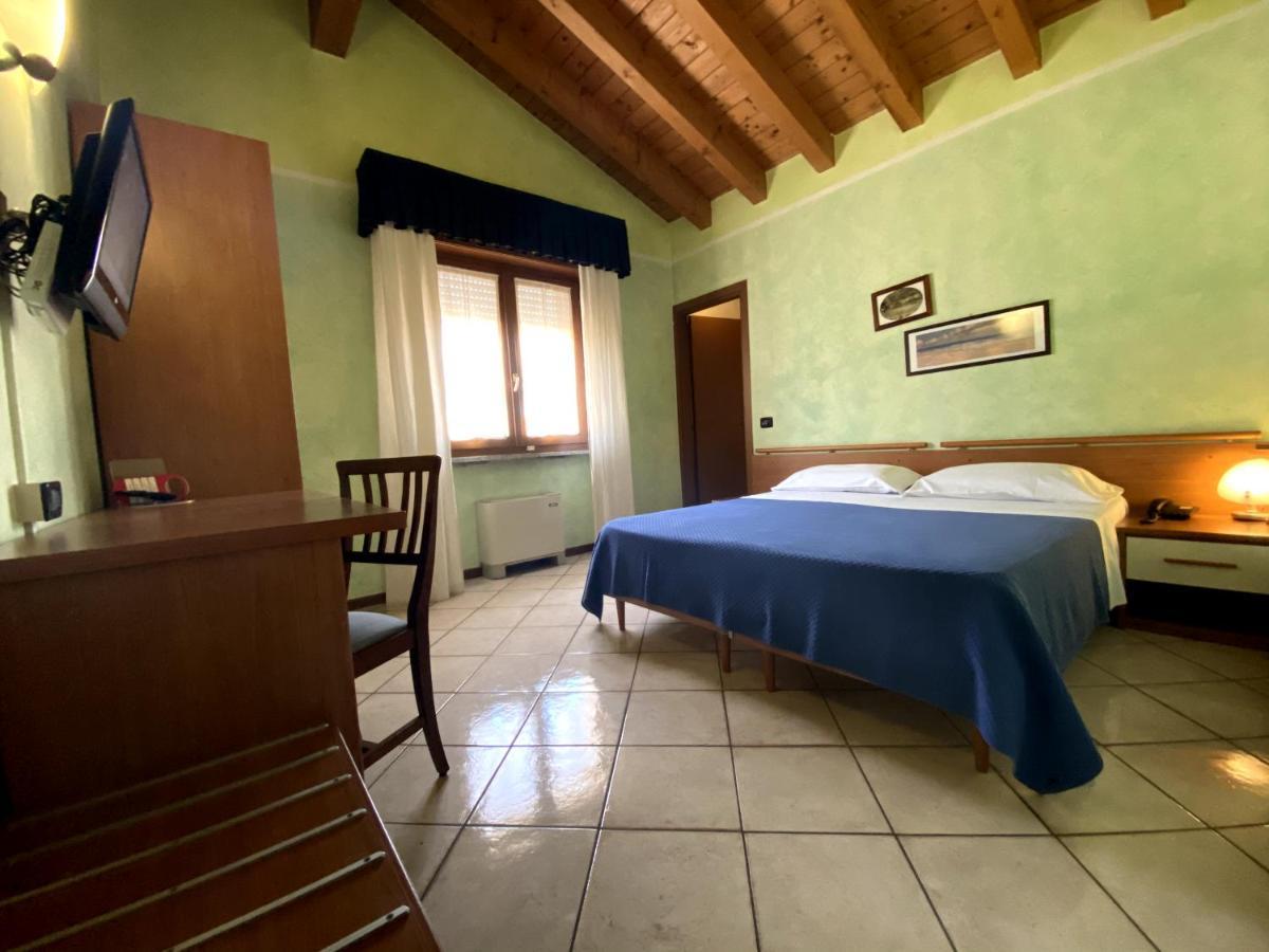 Sole Della Franciacorta - Hotel & Restaurant Capriolo Екстериор снимка