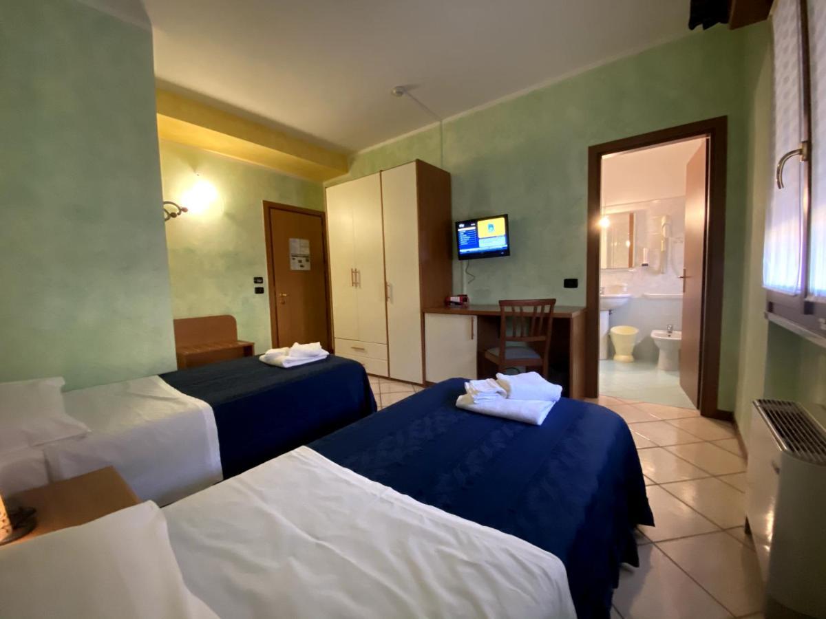 Sole Della Franciacorta - Hotel & Restaurant Capriolo Екстериор снимка
