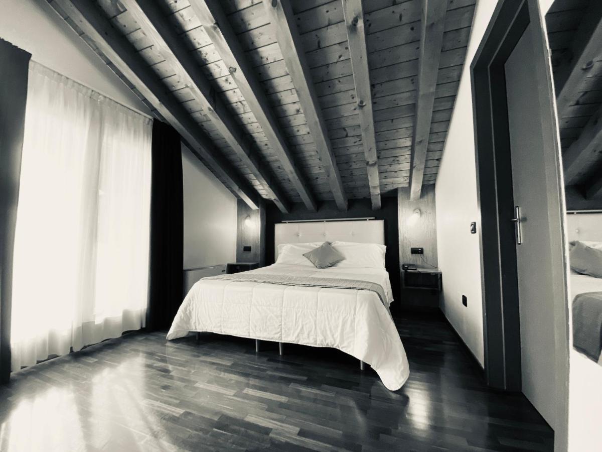 Sole Della Franciacorta - Hotel & Restaurant Capriolo Екстериор снимка